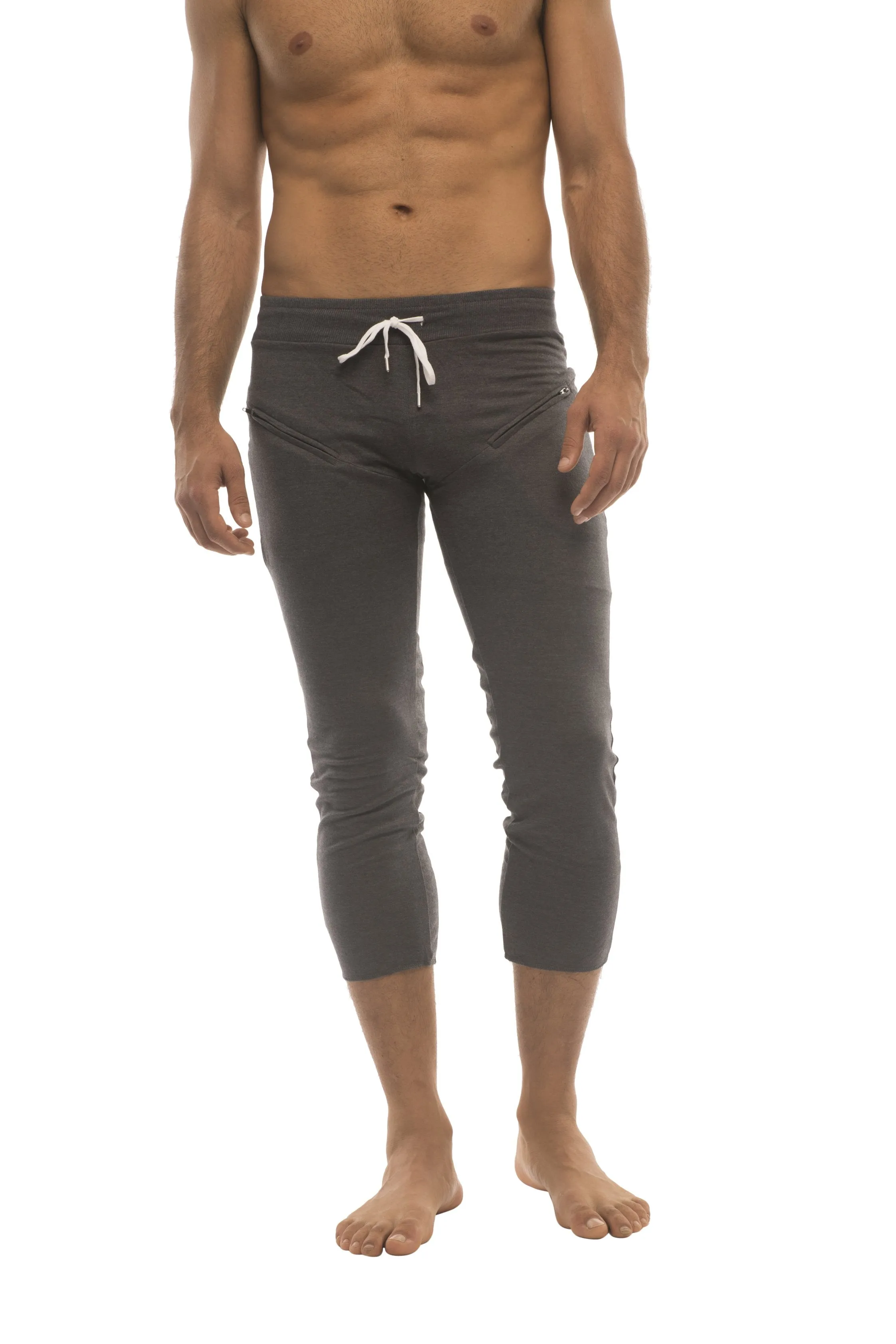 Mens 4/5 Zipper Pocket Capri Yoga Pants (Solid Charcoal)
